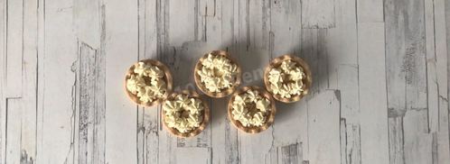 тарталетки с сыром и икрой. Шаг 5