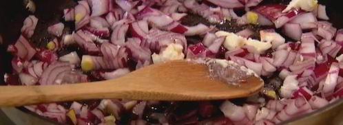 рисовый тарт с карамелизированным луком, сыром и грецкими орехами. Шаг 4