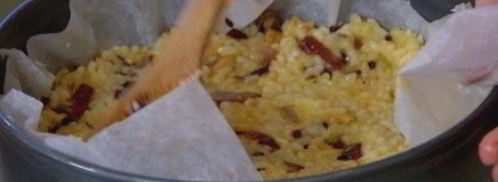 рисовый тарт с карамелизированным луком, сыром и грецкими орехами. Шаг 9