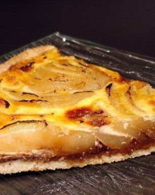 Тарт с грушей и шоколадом