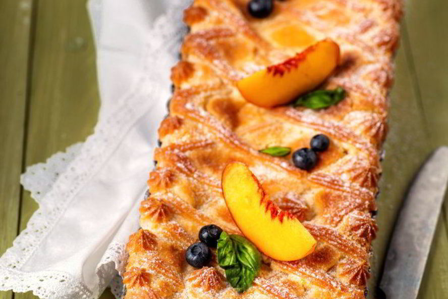 Рецепт тарта с персиками и заварным кремом