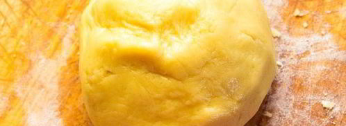 тарт с ванильной грушей и заварным кремом под шапочкой из мереги. Шаг 2