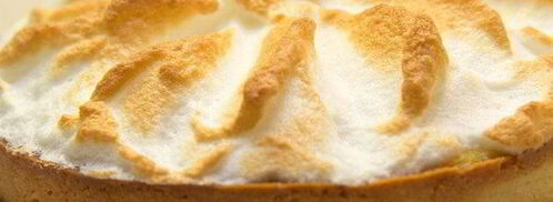 тарт с ванильной грушей и заварным кремом под шапочкой из мереги. Шаг 8