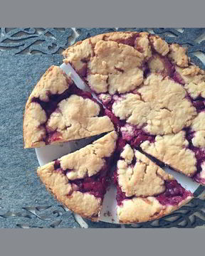 Тарт с вишней