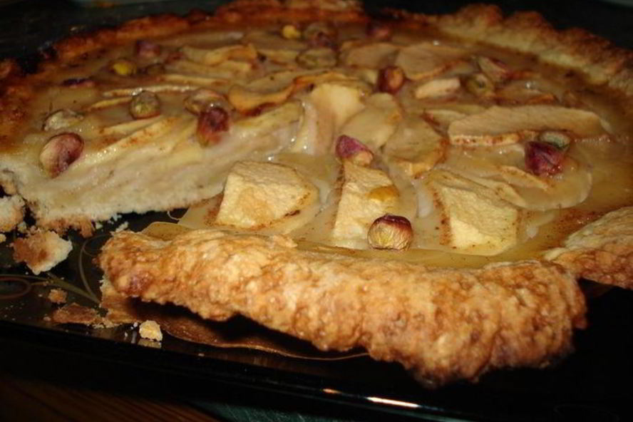 Рецепт тарта с яблоками и медовой заливкой