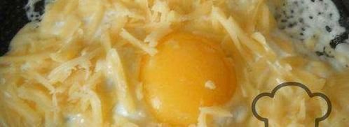 классическая яичница на завтрак. Шаг 6