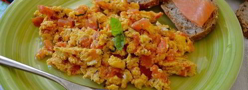 яичница-болтунья с помидорами. Шаг 8