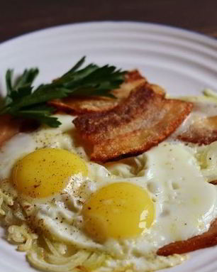 Яичница с беконом