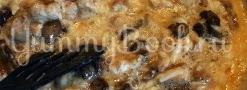 яичница с филе и грибами в слоеном тесте. Шаг 4