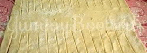 яичница с филе и грибами в слоеном тесте. Шаг 6