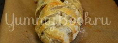 яичница с филе и грибами в слоеном тесте. Шаг 9