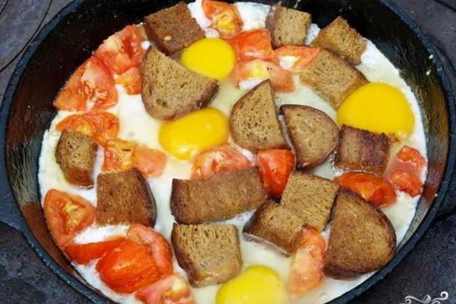 Рецепт яичницы с гренками