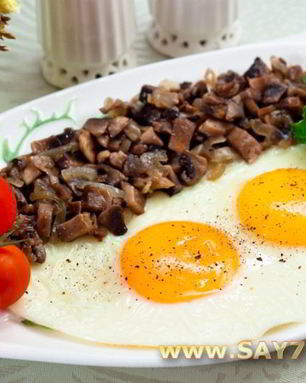 Яичница с грибами
