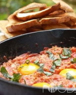 Яичница с помидорами