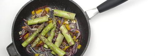 яичница со спаржей. Шаг 3