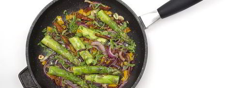 яичница со спаржей. Шаг 4