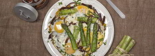 яичница со спаржей. Шаг 6