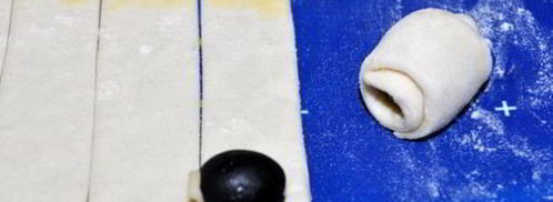 закуска из маслин в слоеном тесте. Шаг 2