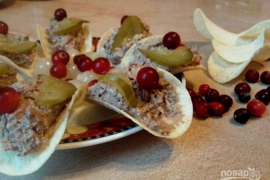 Рецепт закуски на чипсах паштетная