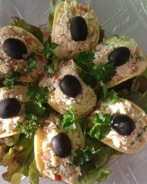 Закуска на чипсах