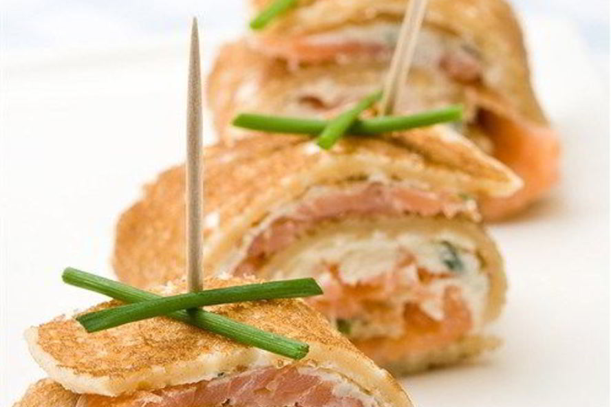 Рецепт закуски с семгой и ветчиной