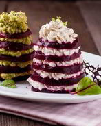 Закуска Свекольные елочки с авокадо