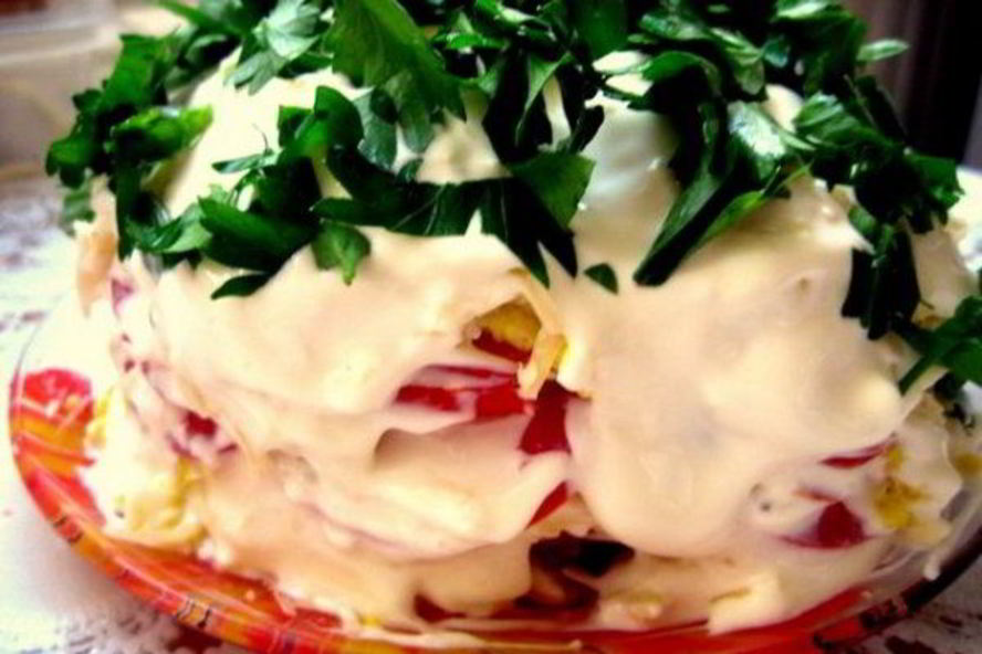 Рецепт закусочных помидоров под сырной шубой