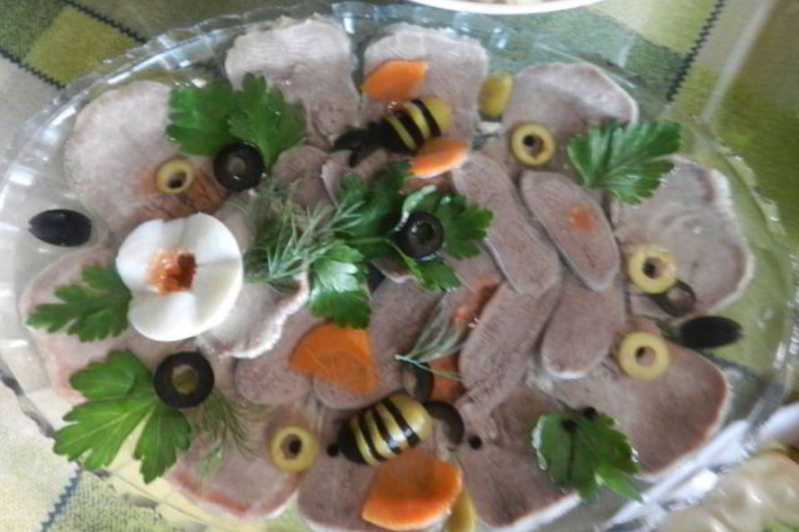 Рецепт заливного из языка