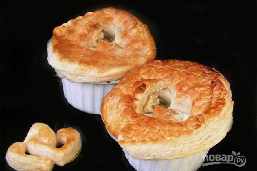 Рецепт жюльена с крышечками из слоеного теста