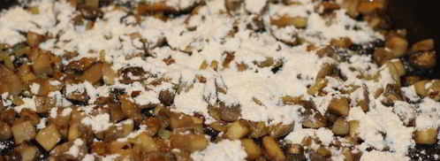 жюльен в корзиночках из куриного филе. Шаг 4